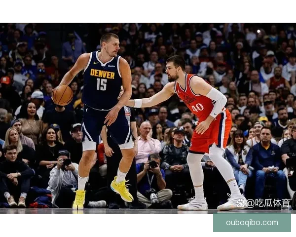 尼诺维一比一战平哈塞尔特比赛进程与关键瞬间全面回顾解析与启示