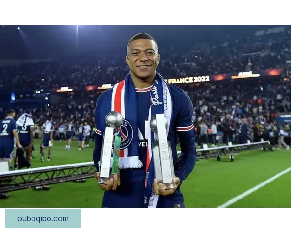 姆巴佩正式宣布离开球队引发足坛震动与未来猜想